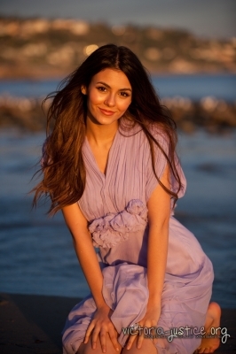 normal_039 - Victoria Justice - Photoshoot 007 - Unknown Photograph