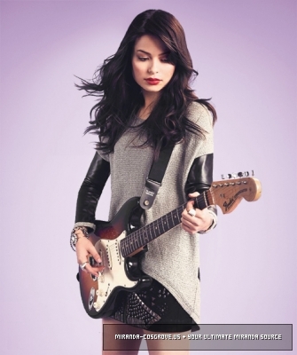 normal_002 - Miranda Cosgrove - Photoshoot 003 - Uknown Photoshoot