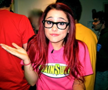 Ariana_Grande3_thumb - Nickelodeon WeHeartIt