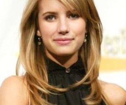 emma-roberts-20090201-489482_thumb - x OFERTA - DAI 3 COMM - PRIMESTE 5 - LOOK