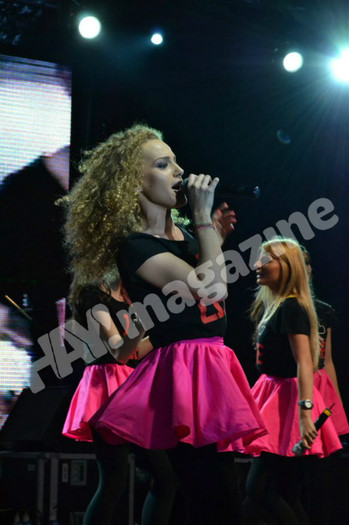 542969_395799943790643_1006797099_n - 00Concert LaLa Band Sinaia00