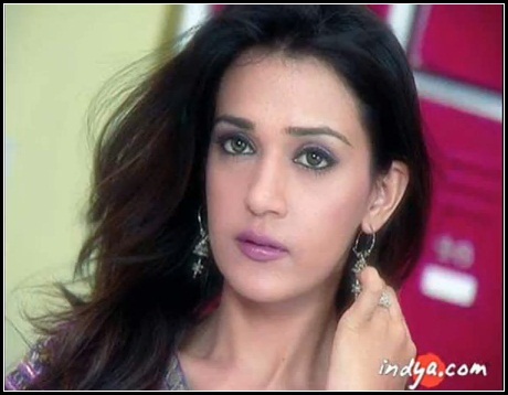 36-vert - Neha Jhulka