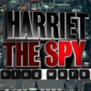 Harriet_the_Spy_Blog_Wars_1292760269_3_2010 - Harriet Spioana