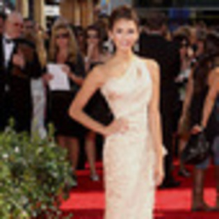 nina-dobrev-219243l-thumbnail_gallery