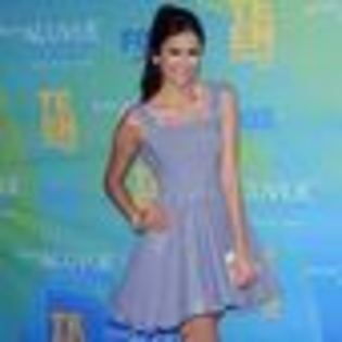 nina-dobrev-406696l-thumbnail_gallery - Nina Dobrev