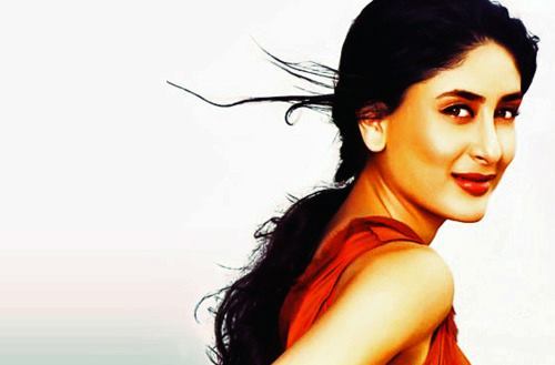 306361_269298909838724_1890414464_n - Kareena Kapoor 2