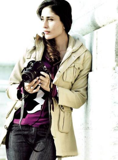 376332_270271236408158_642324122_n - Kareena Kapoor 2