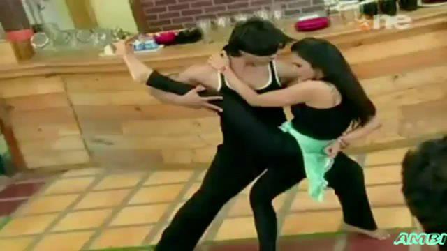 319700_255017247939960_680747490_n