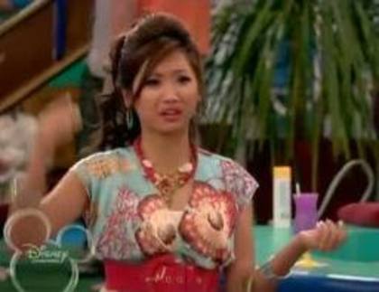 Brenda Song - O Viata Minunata Pe Punte