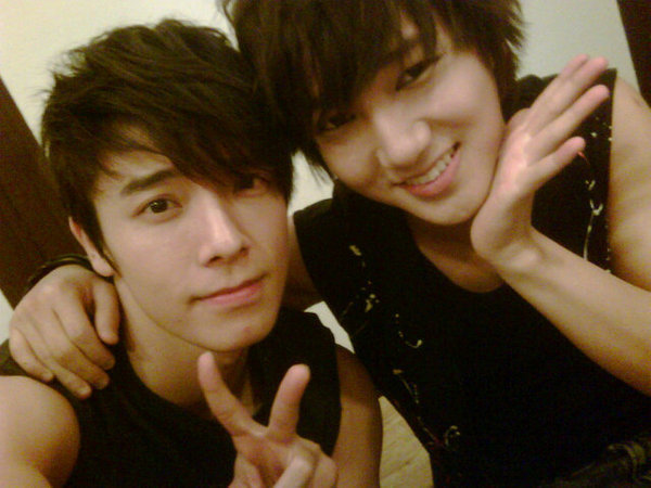 ~ ♥ Donghae and Yesung. :x ♥ ~
