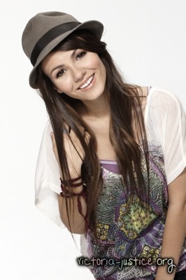 normal_261 - Victoria Justice - Photoshoot 008 - 2010 J McKee