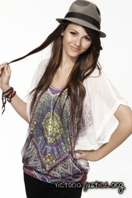 normal_264 - Victoria Justice - Photoshoot 008 - 2010 J McKee