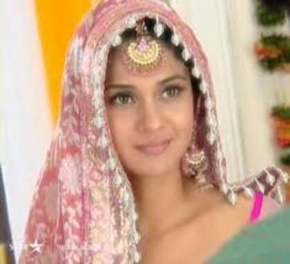 imagesCA44ALZ6 - jennifer winget11
