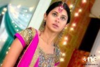 61575569_GIWYBLW2 - jennifer winget11