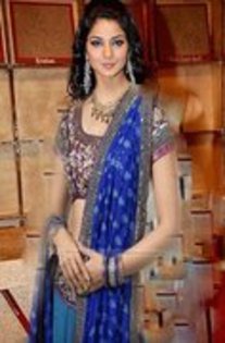 66937396_UVYUYQY3 - jennifer winget11