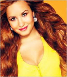 78192823_KYQXSJO3 - demi lovato