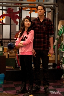 normal_008 - iCarly - Episode Stills - iOpen a Restaurant