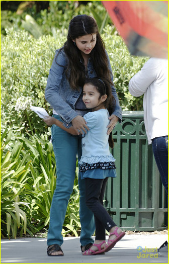 selena-gomez-justin-bieber-guidance-set-05