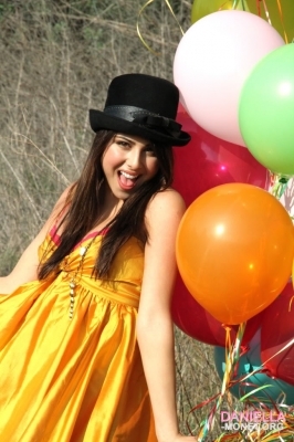 normal_095 - Daniella Monet - Photoshoot 001 - Unknown Photoshoot