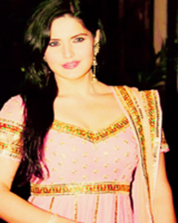 tumblr_m2i9pnRib11qb9q7zo2_250 - 0 Zarine Khan