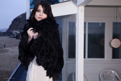 normal_012 - Miranda Cosgrove - Photoshoot 005 -Kurv Magazine by Heidi Gibbs