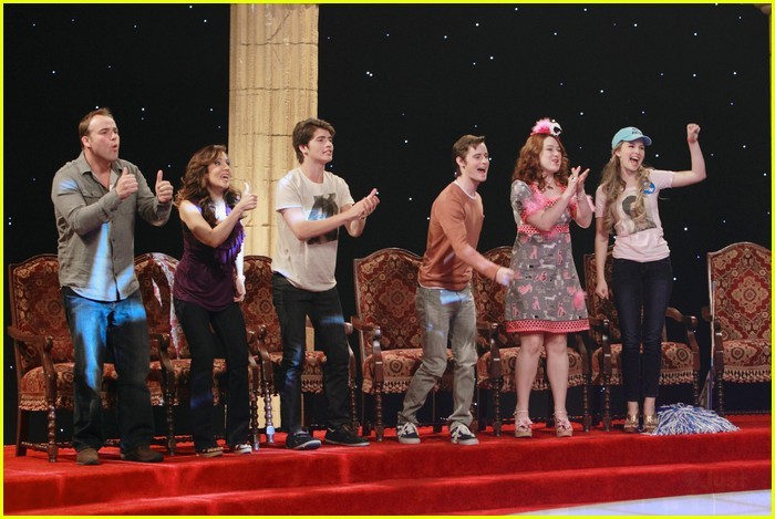 wizards-waverly-clip-one-02 - Wizards of Waverly Place Finale New Pics and Clip