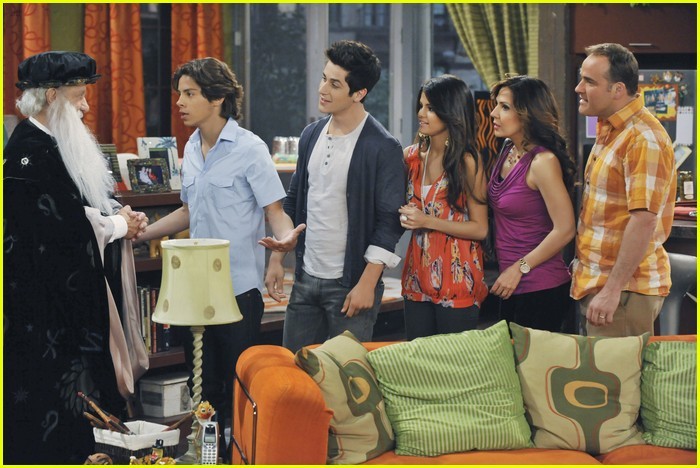 wizards-waverly-place-finale-02