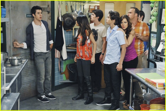 wizards-waverly-place-finale-07