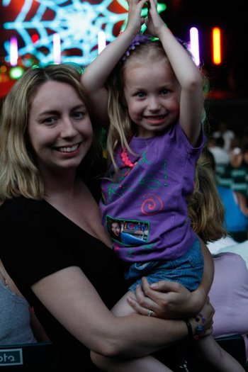 284505_10150244007304007_6077579_n