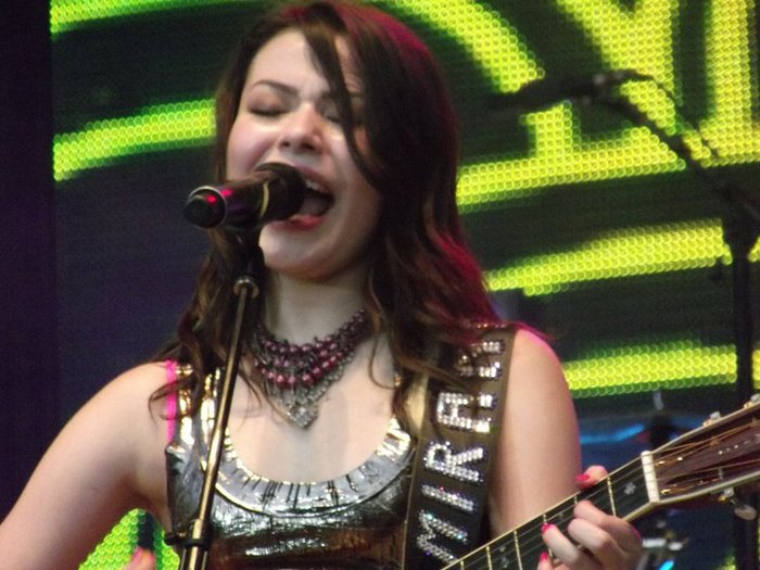 284067_10150239989424007_3481857_n