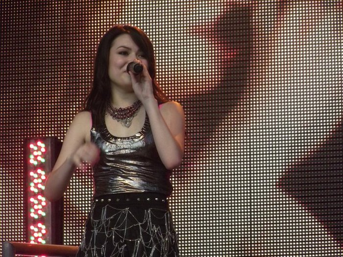 284719_10150239990064007_375890_n