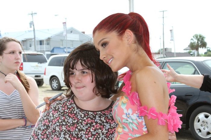 250195_10150198240156027_1136730_n