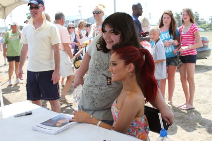 250462_10150198249156027_1809348_n