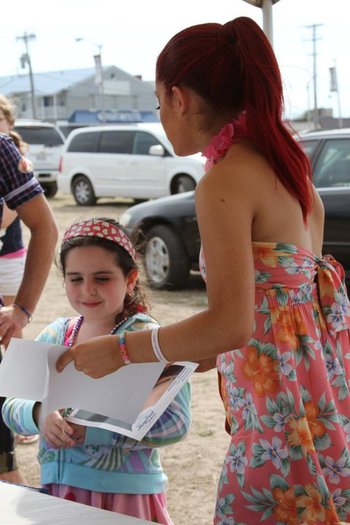 250585_10150198236636027_8370025_n