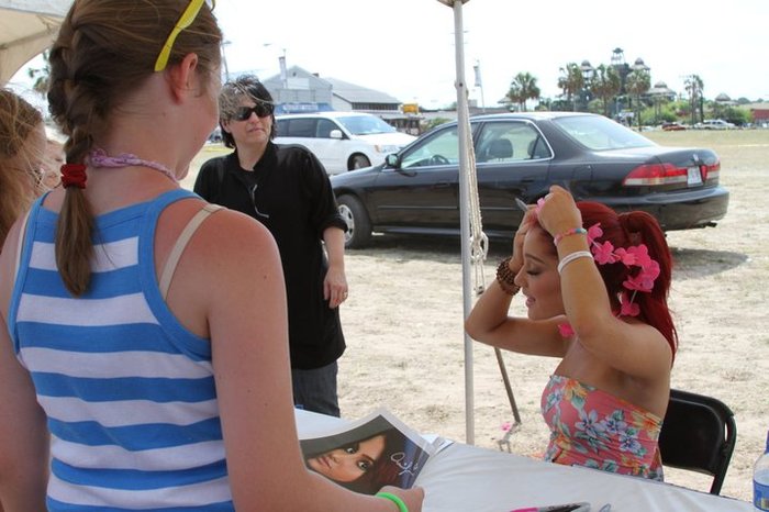 251281_10150198253751027_2430486_n