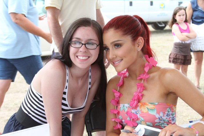 255710_10150198258931027_39495_n - Ariana Grande - Myrtle Beach Meet and Greet