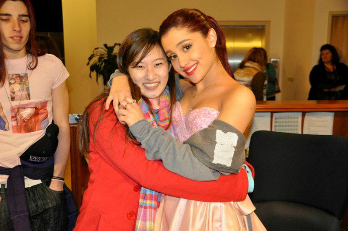 394976_10150454557496027_2119876139_n - Ariana Grande - Hershey Park