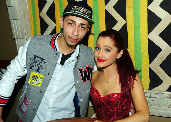 397132_10150572159261027_513422072_n - Ariana Grande - Another  Meet and Greet with her fans
