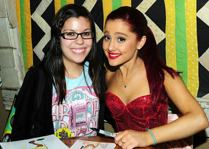 404250_10150572177851027_1231131885_n - Ariana Grande - Another  Meet and Greet with her fans