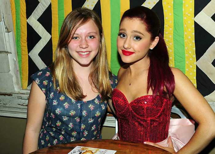 407133_10150572163416027_955654503_n - Ariana Grande - Another  Meet and Greet with her fans