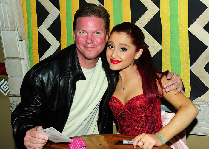 409012_10150572174556027_1868466272_n - Ariana Grande - Another  Meet and Greet with her fans