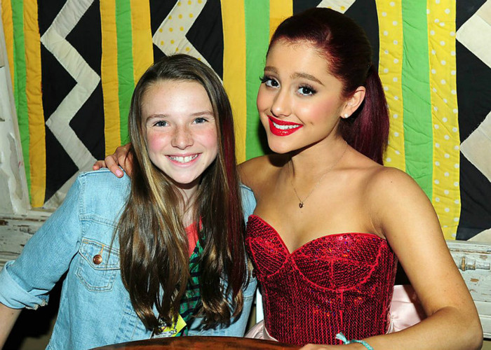 417228_10150572176401027_1449384647_n - Ariana Grande - Another  Meet and Greet with her fans