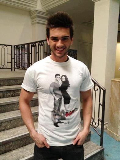 426959_310931025623354_1731431115_n - dorian popa