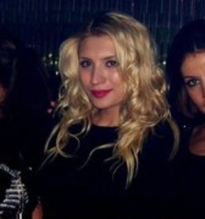 75269223_DRNSZNJ - Adelina Boie