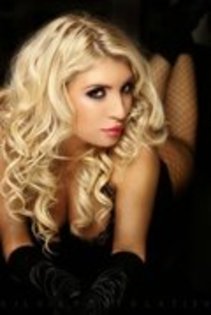 75269679_TYKIKFP3 - Adelina Boie
