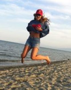 75270235_VHJUGHH3 - Adelina Boie