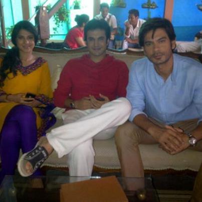 482144_347561438652361_198112468_n - jennifer winget11