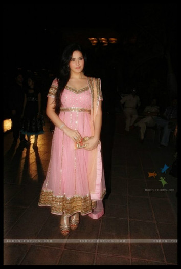  - x-Zarine Khan-x
