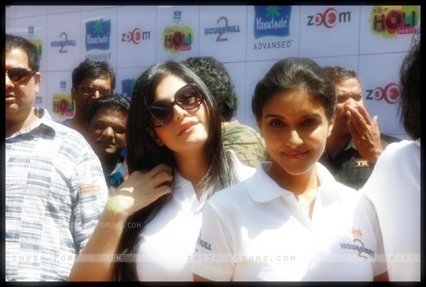  - x-Zarine Khan-x