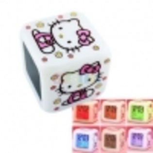 HELLO KITTY Colorful LED Digital Alarm Clock 7 Color